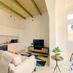 Maltese 2 With Traditional Balcony By Solea Apartmán *
