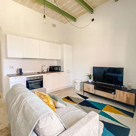 Lägenhet Maltese 2 With Traditional Balcony By Solea *