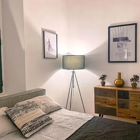 شقة Maltese 2 With Traditional Balcony By Solea