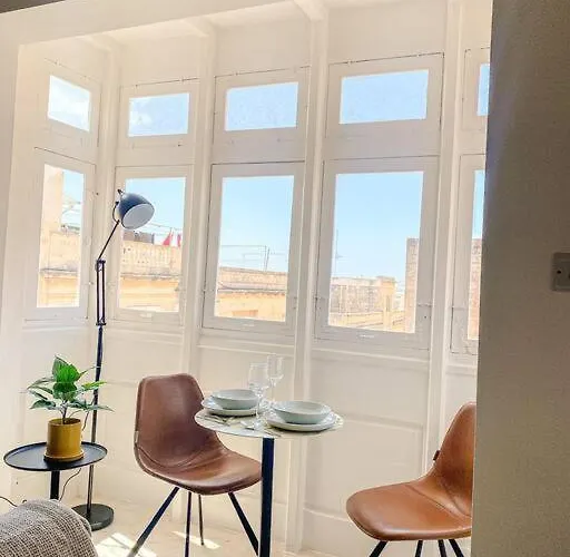 Maltese 2 With Traditional Balcony By Solea 公寓