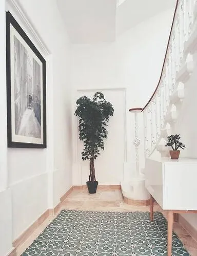 Maltese 2 With Traditional Balcony By Solea * 斯利马