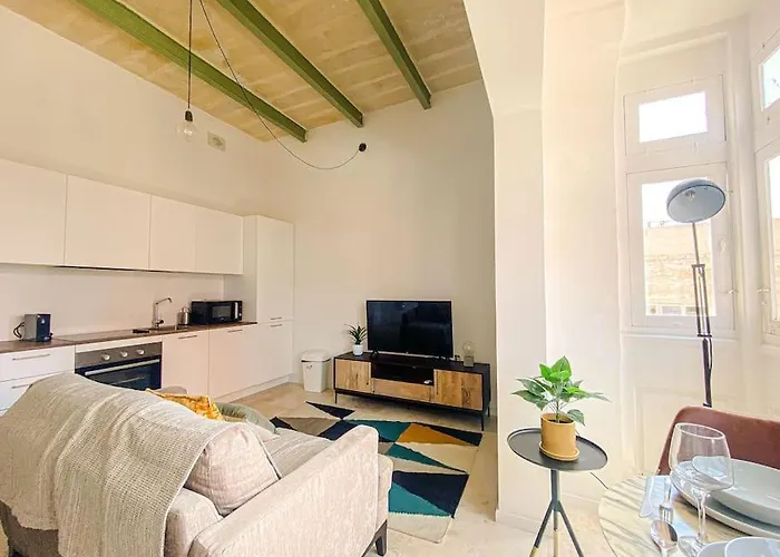 Maltese 2 With Traditional Balcony By Solea 公寓 *