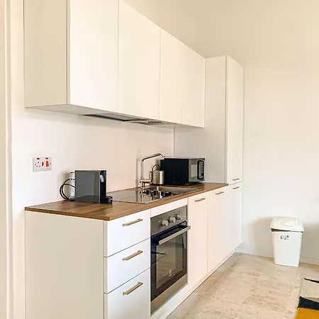 Apartamento Maltese 2 With Traditional Balcony By Solea *